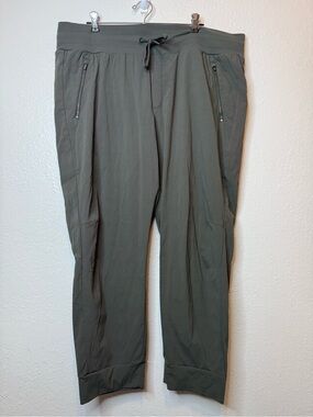 Athleta Trekki North Joggers Olive Green Size 18 Athletic Gym Casual Pants